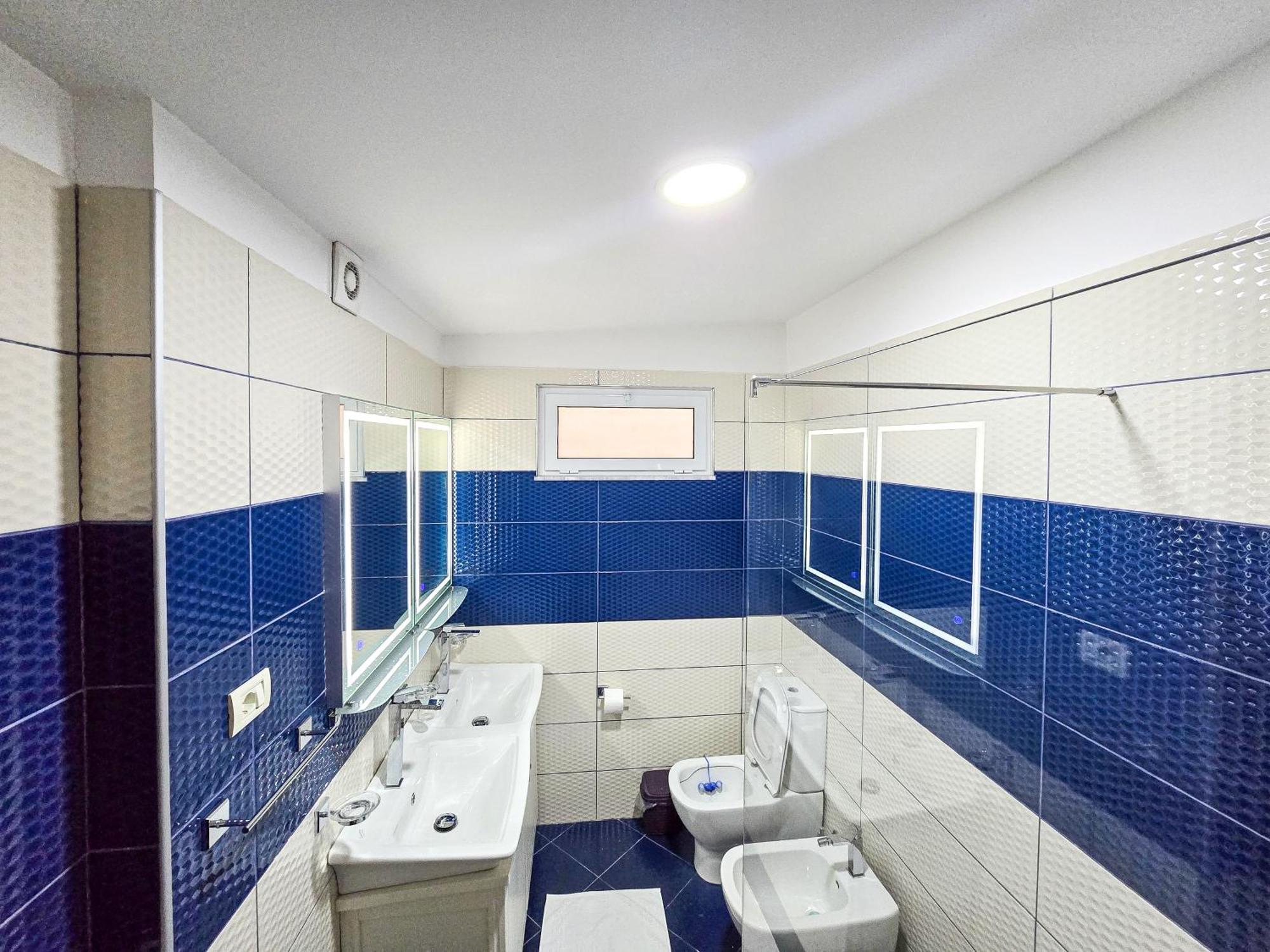 Lake Park 2Br Apartment Tirana Exterior photo