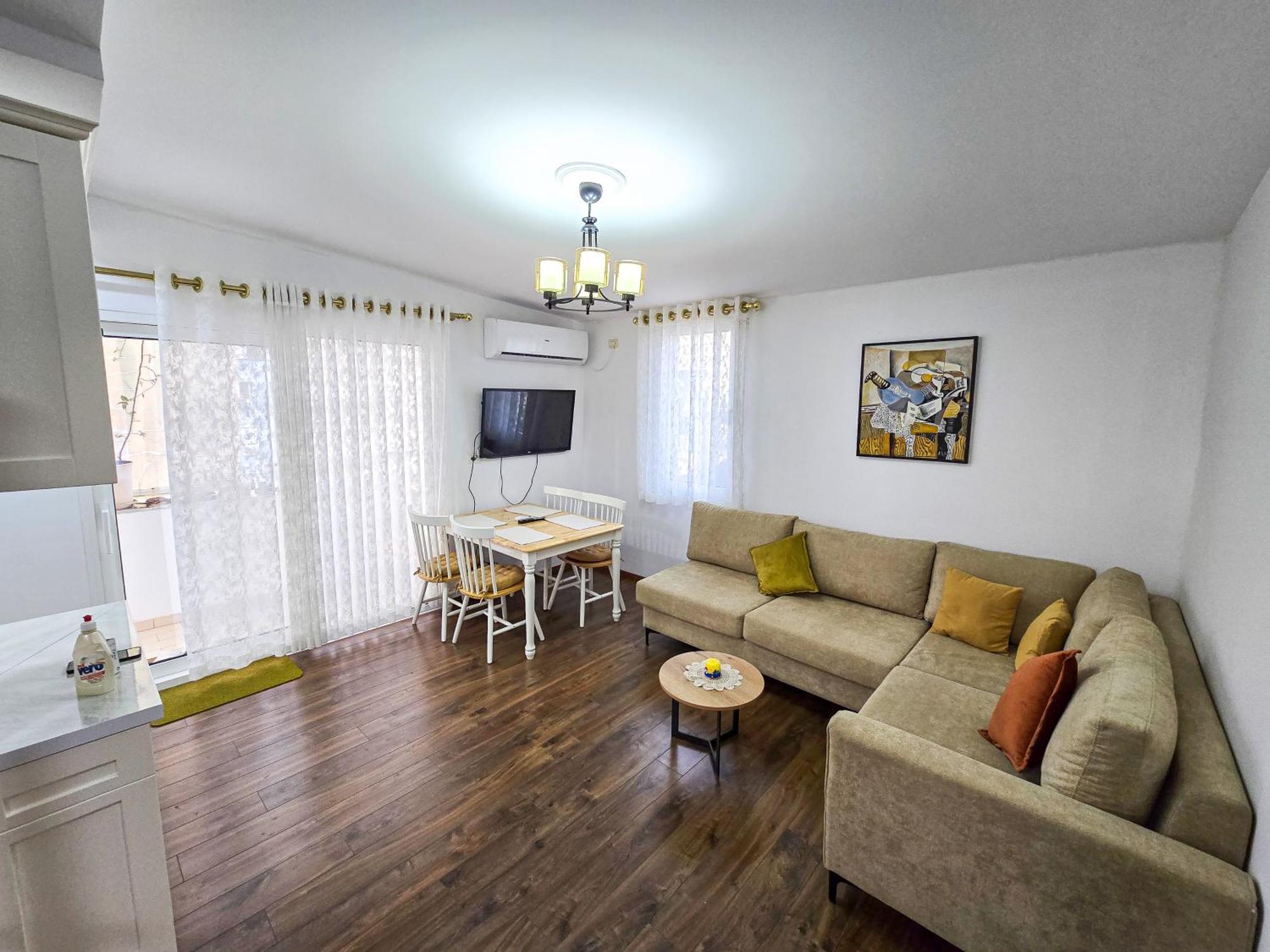 Lake Park 2Br Apartment Tirana Exterior photo